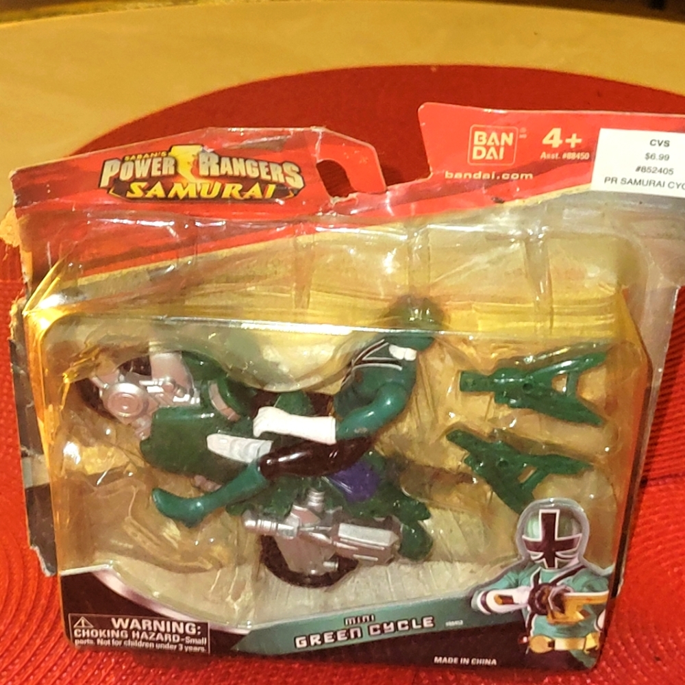 Power Rangers Samurai Green Forest Ranger w/ Mini Cycle - Picture 2 of 4